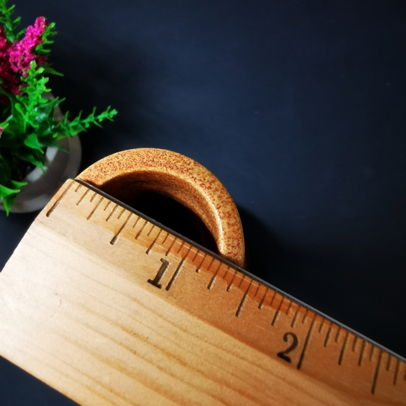 Caramel Colour Teleflora Haegar Footed Vase - Picture 10 of 10